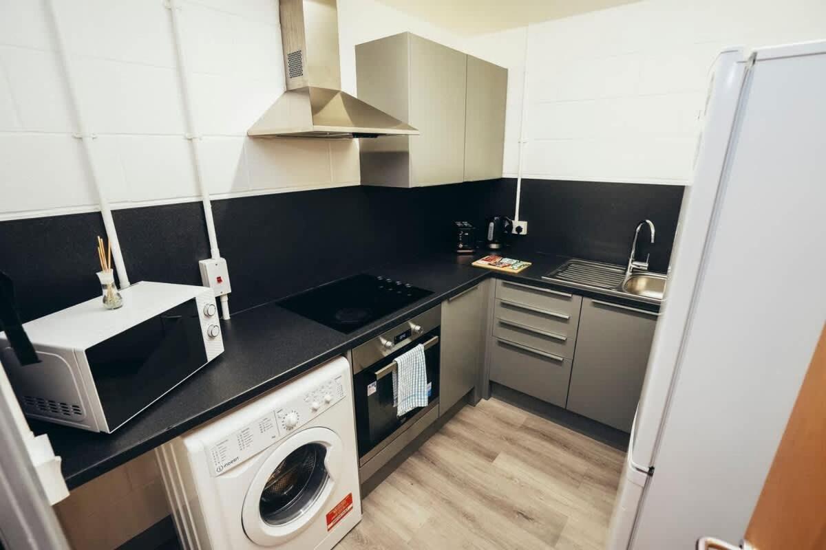1Br City Centre Apt, Self Check In, Wifi, By Derbnb Шефилд Экстерьер фото
