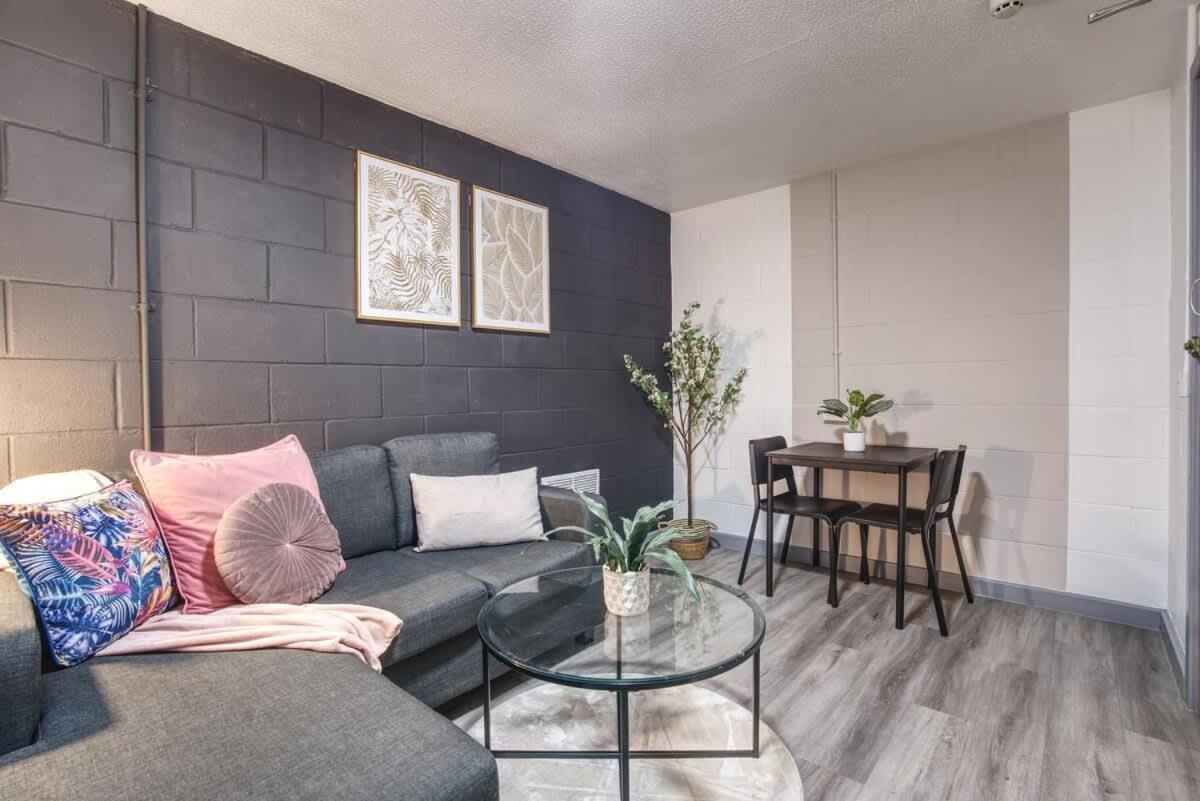 1Br City Centre Apt, Self Check In, Wifi, By Derbnb Шефилд Экстерьер фото